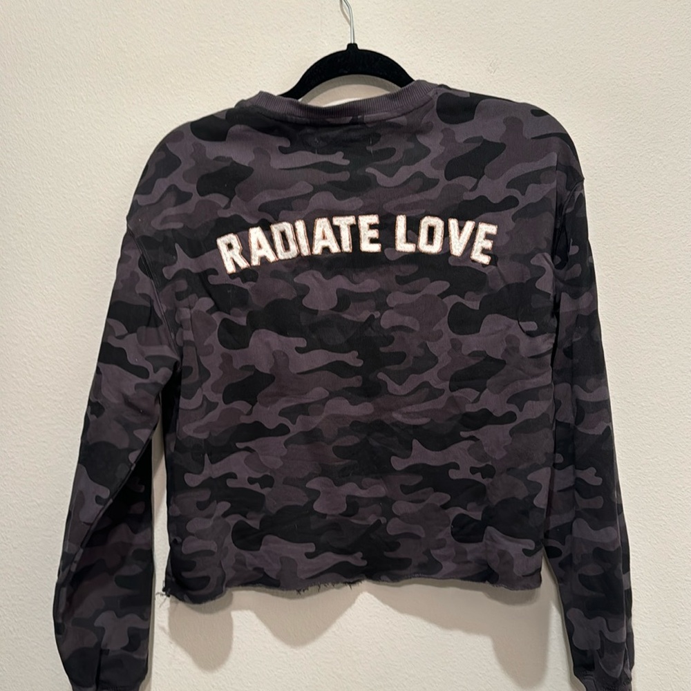 Spiritual Gangster crop camo small